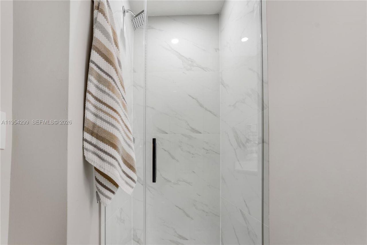 700 NE 24th Street , Unit 901, Miami, FL 33137 Photo