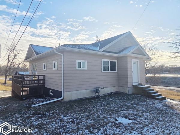 1020 Lucas Avenue, Chariton, IA 50049