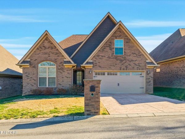 206 Zion Cove Lane , Englewood, TN 37329