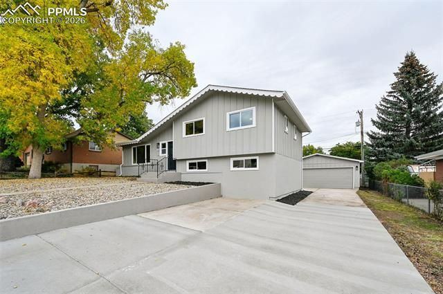 1913 Collier Avenue, Colorado Springs, CO 80909 Main Photo