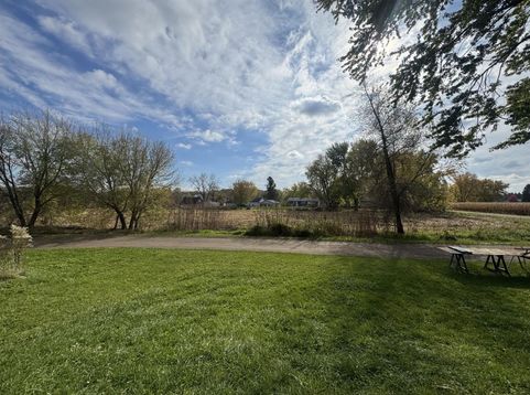 Main Photo