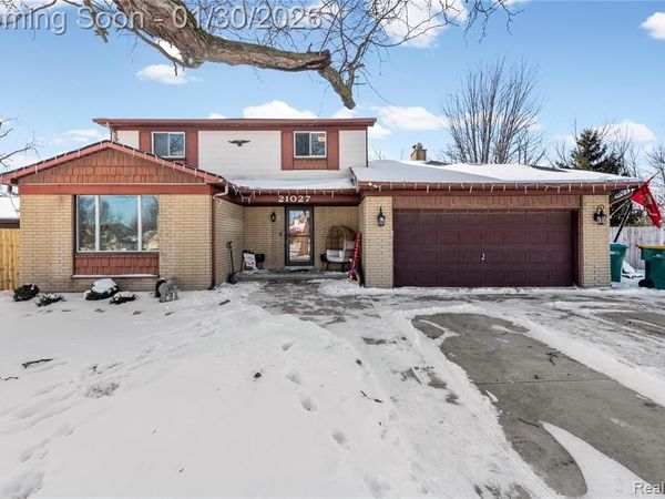 21027 Richard Avenue, Brownstown Twp, MI 48183