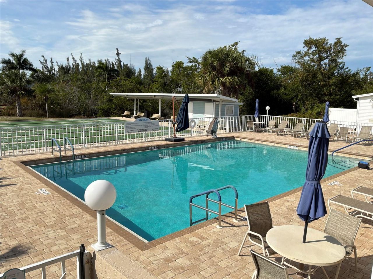 701 Aqui Esta Drive, Unit 175, Punta Gorda, FL 33950 Photo