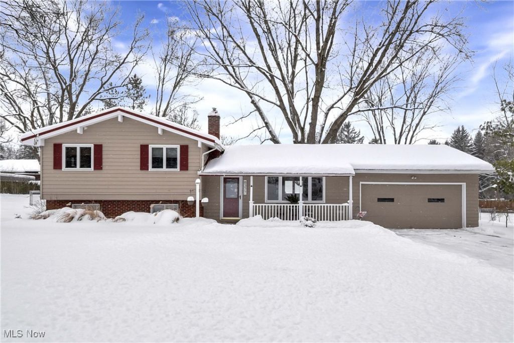 8377 Akins Road, North Royalton, OH 44133 Main Photo