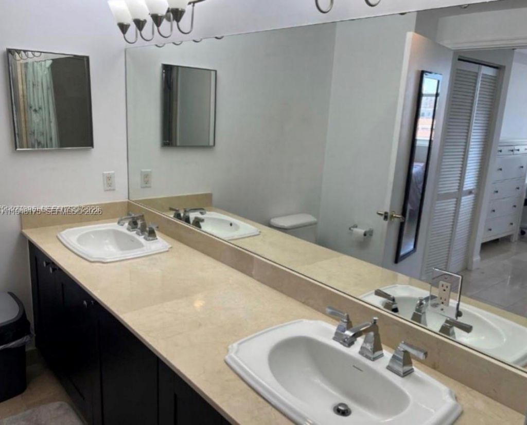 4100 Salzedo St, Unit 802, Coral Gables, FL 33146 Photo