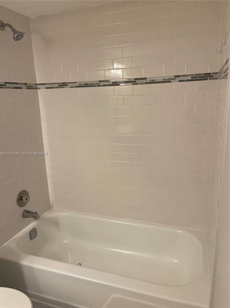 8285 Sunrise Lakes Blvd, Unit 310, Sunrise, FL 33322 Photo