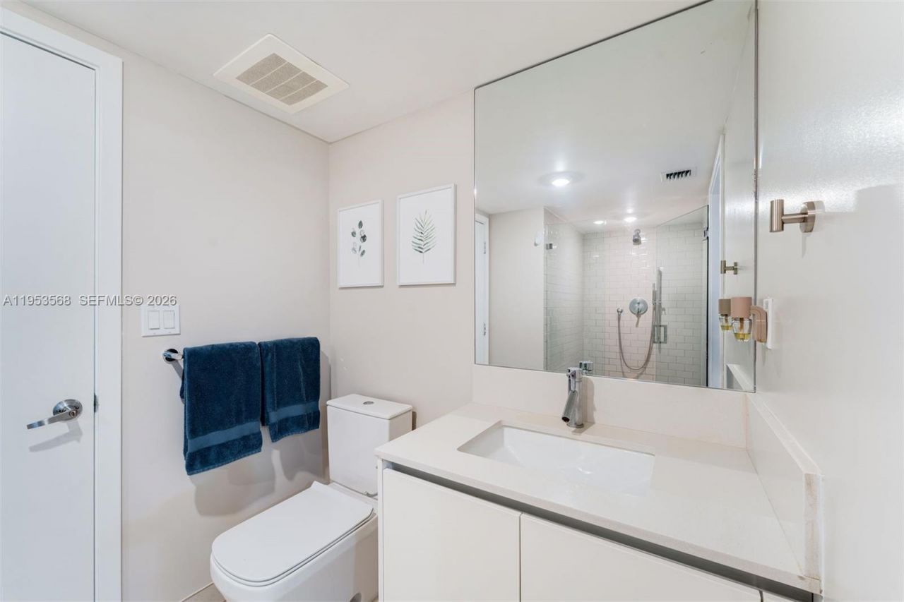 1025 92nd St, Unit 503, Bay Harbor Islands, FL 33154 Photo