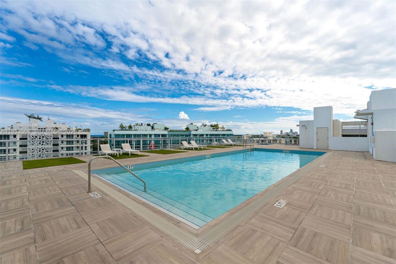 1025 92nd St, Unit 503, Bay Harbor Islands, FL 33154 Photo