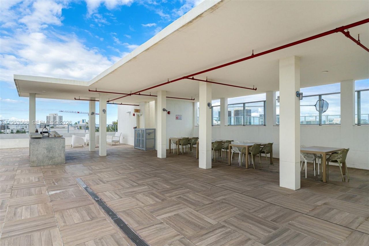 1025 92nd St, Unit 503, Bay Harbor Islands, FL 33154 Photo