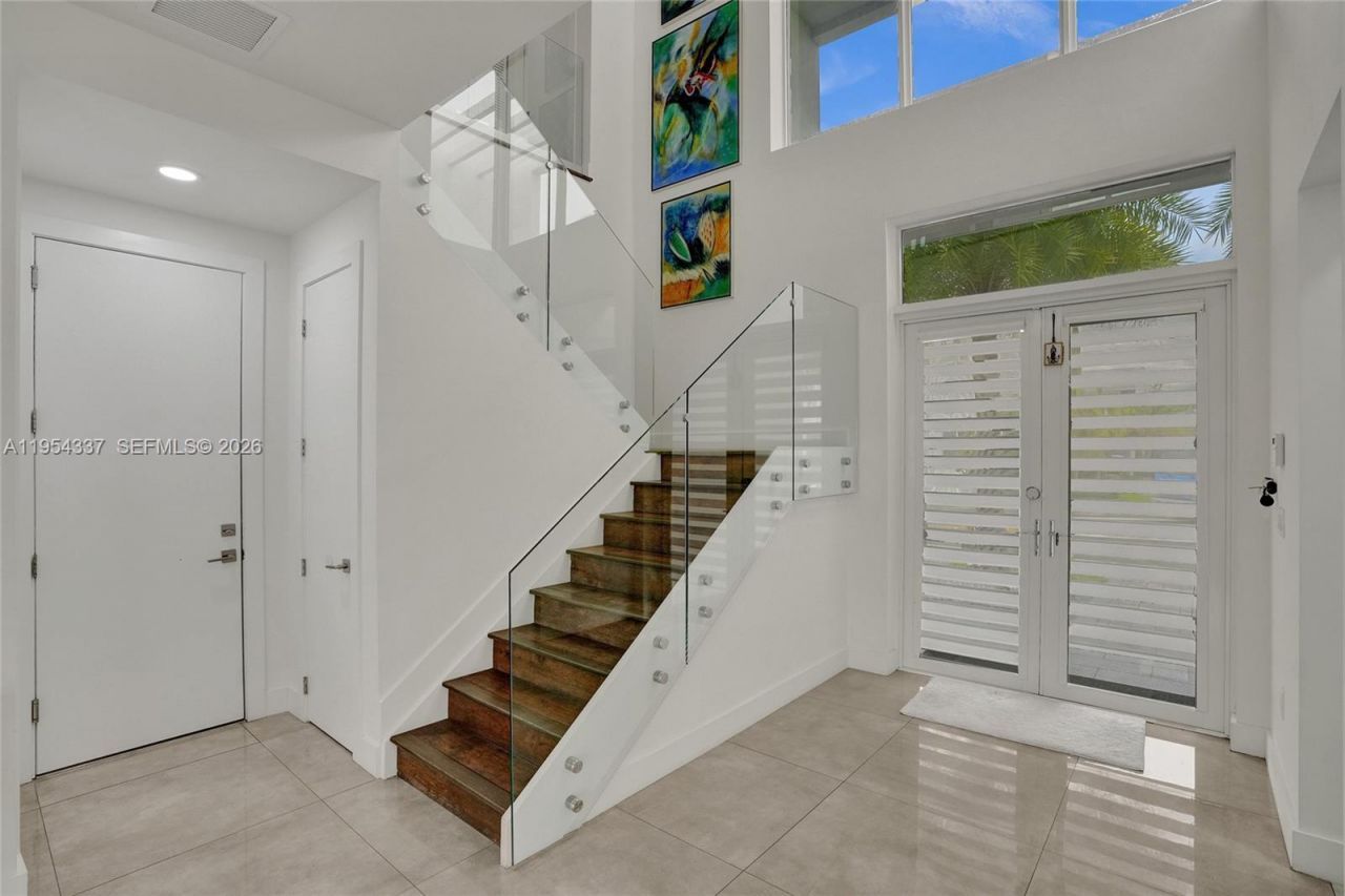 9995 NW 75th St, Doral, FL 33178 Photo