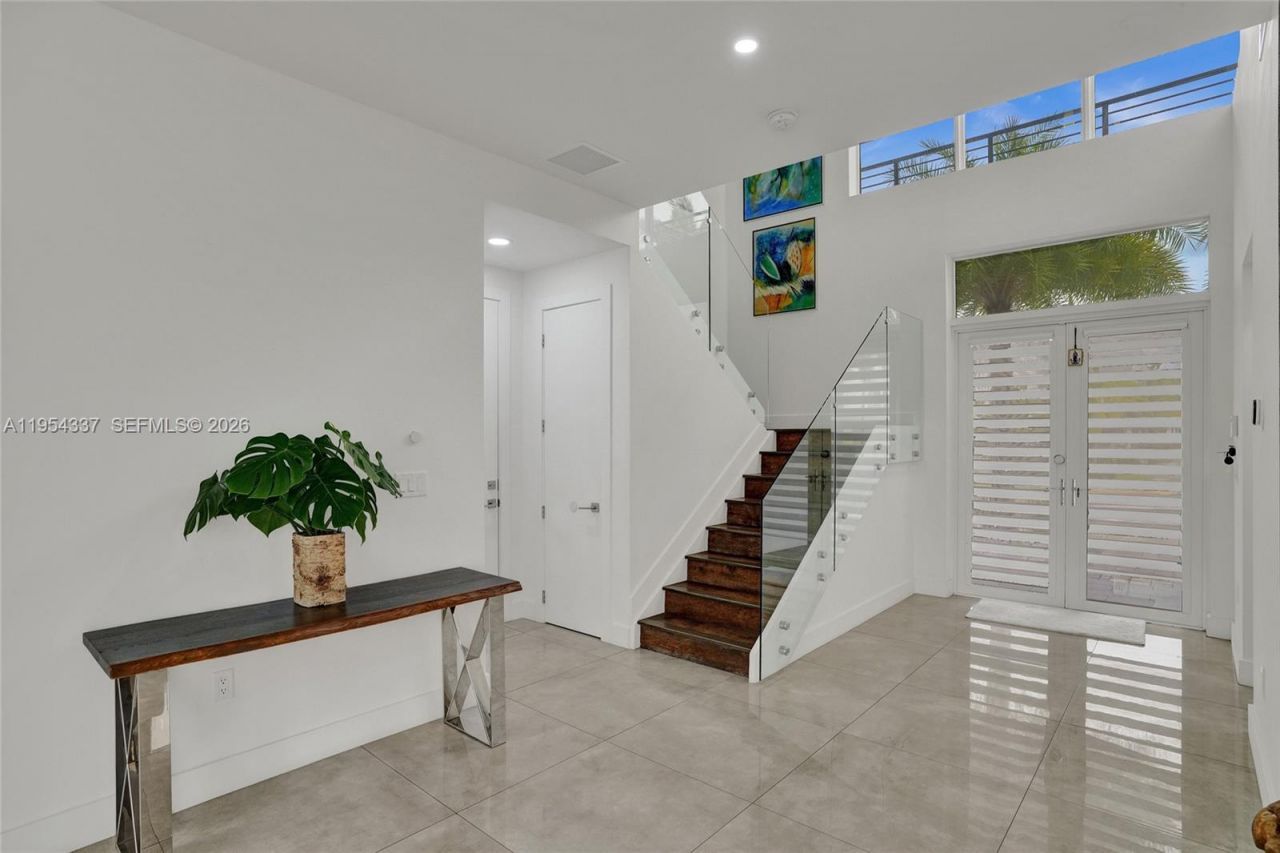 9995 NW 75th St, Doral, FL 33178 Photo