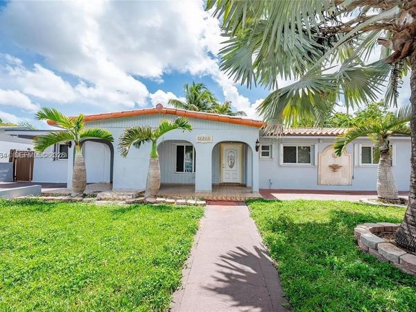 11950 SW 182nd Ter, Miami, FL 33177