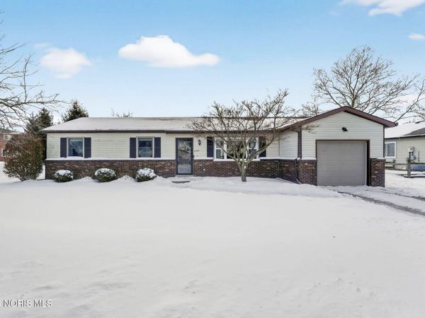 1307 Wren Road, Bowling Green, OH 43402