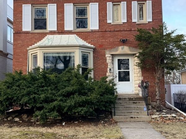 4940 Estes Avenue, Skokie, IL 60077