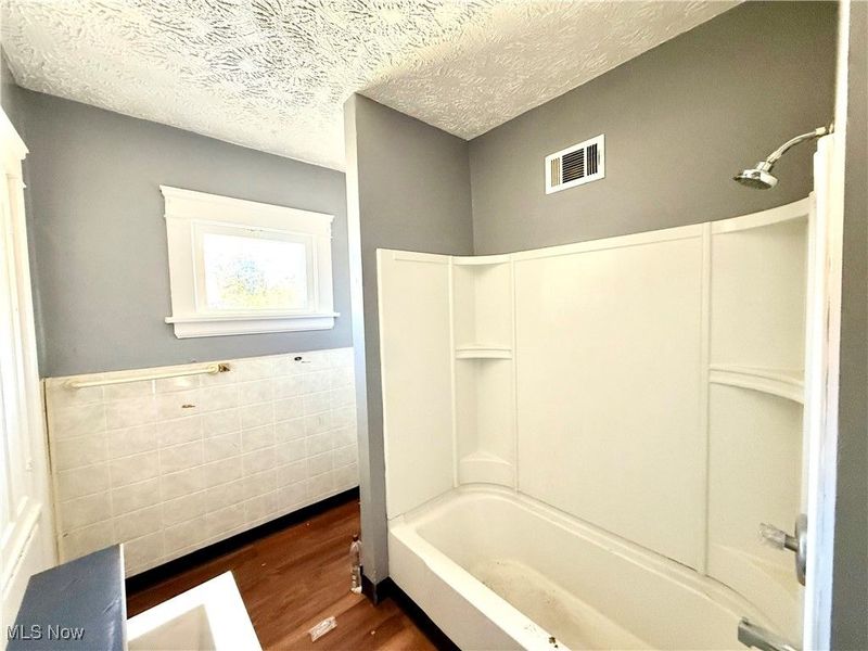 1273 E 135th Street, Cleveland, OH 44112 Photo 5