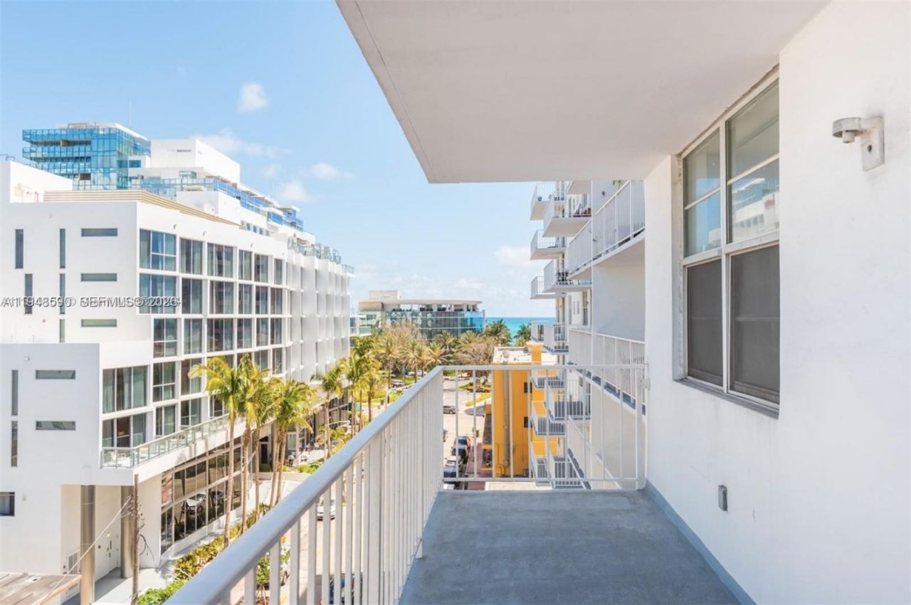 2829 Indian Creek Dr, Unit 601, Miami Beach, FL 33140 Photo