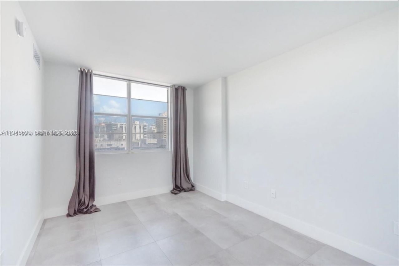 2829 Indian Creek Dr, Unit 601, Miami Beach, FL 33140 Photo