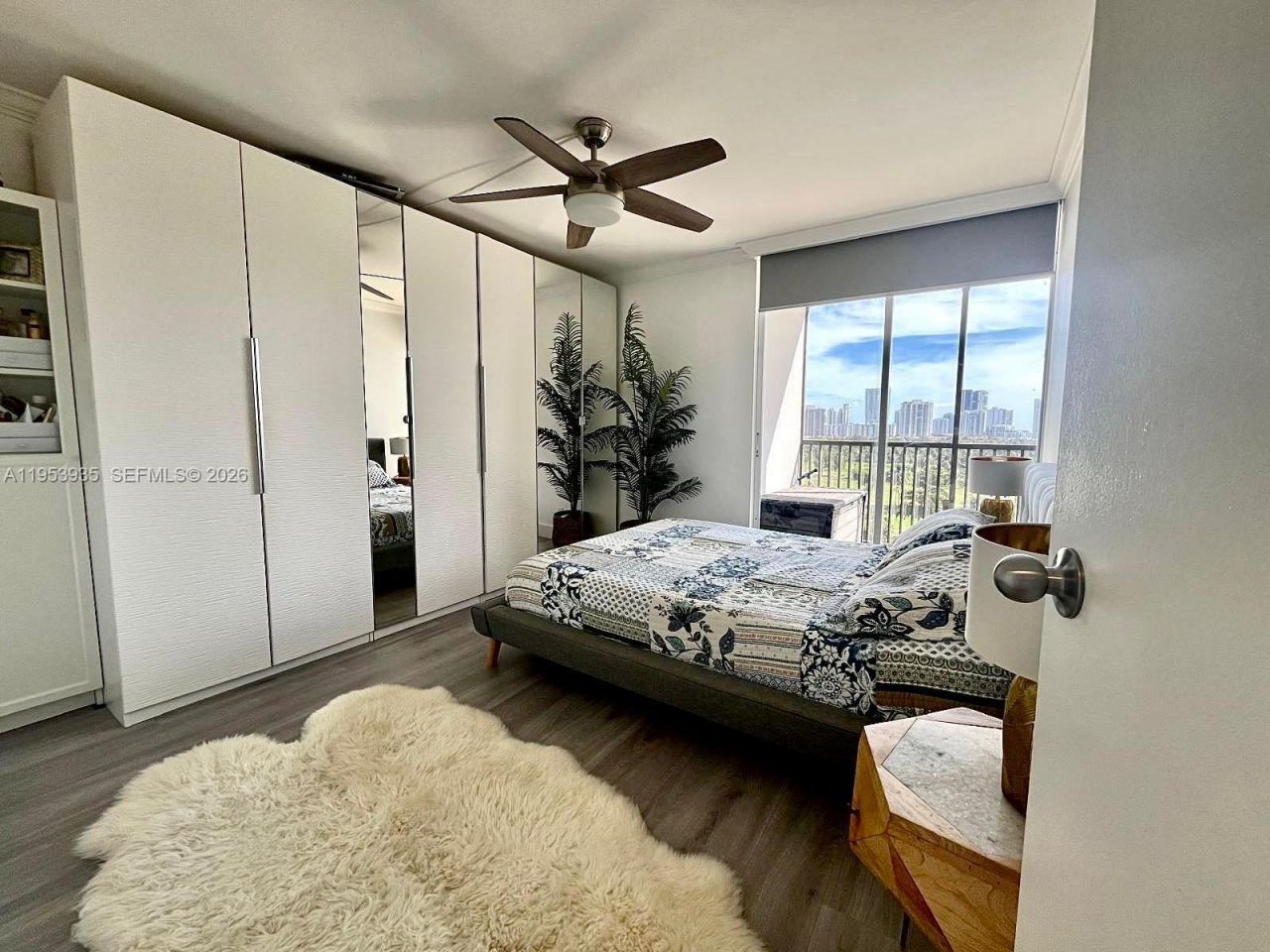 20301 W Country Club Dr, Unit 1126, Aventura, FL 33180 Photo