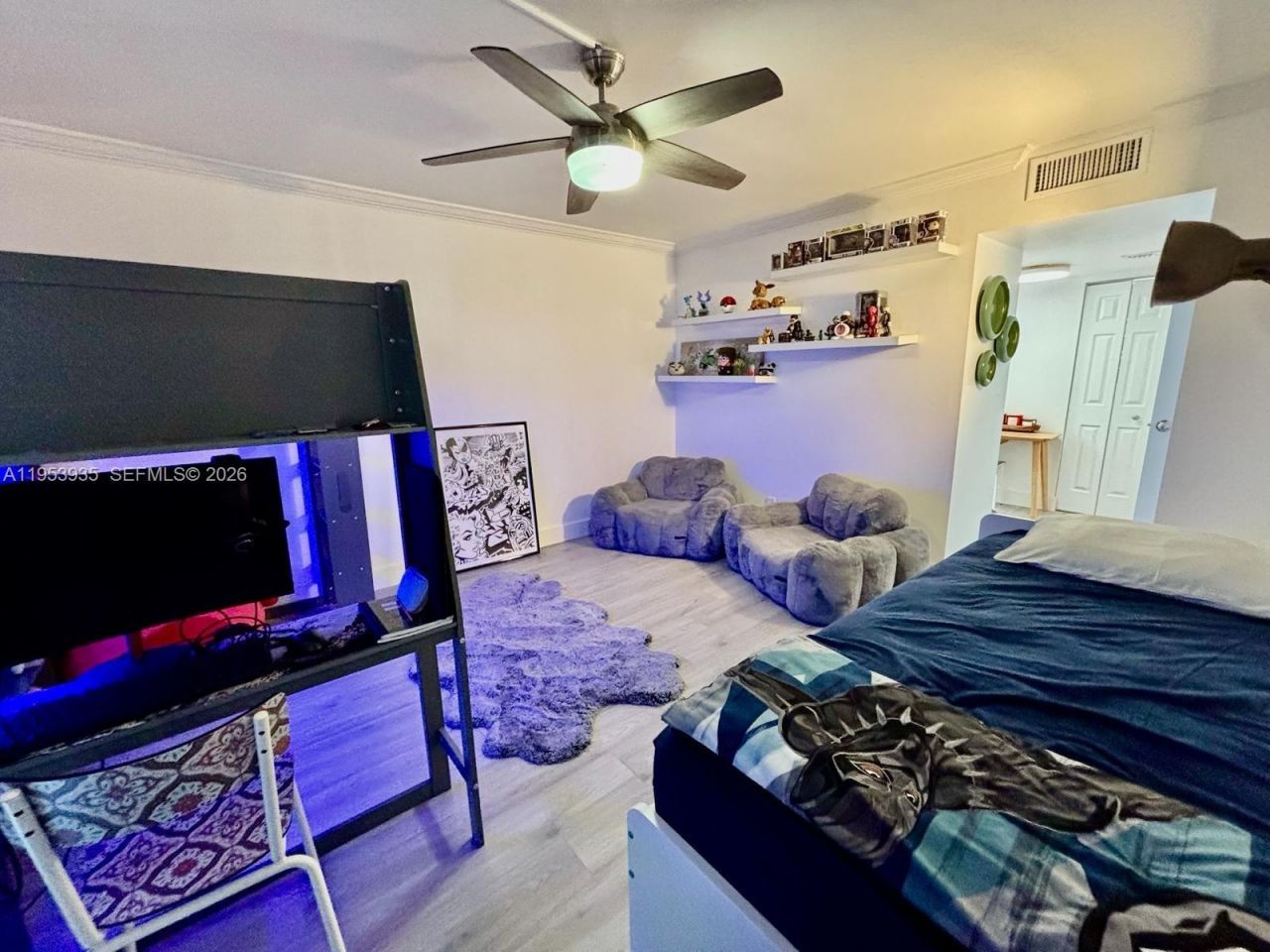 20301 W Country Club Dr, Unit 1126, Aventura, FL 33180 Photo