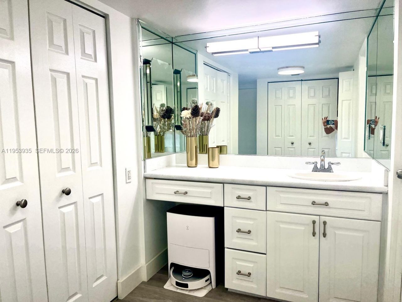 20301 W Country Club Dr, Unit 1126, Aventura, FL 33180 Photo