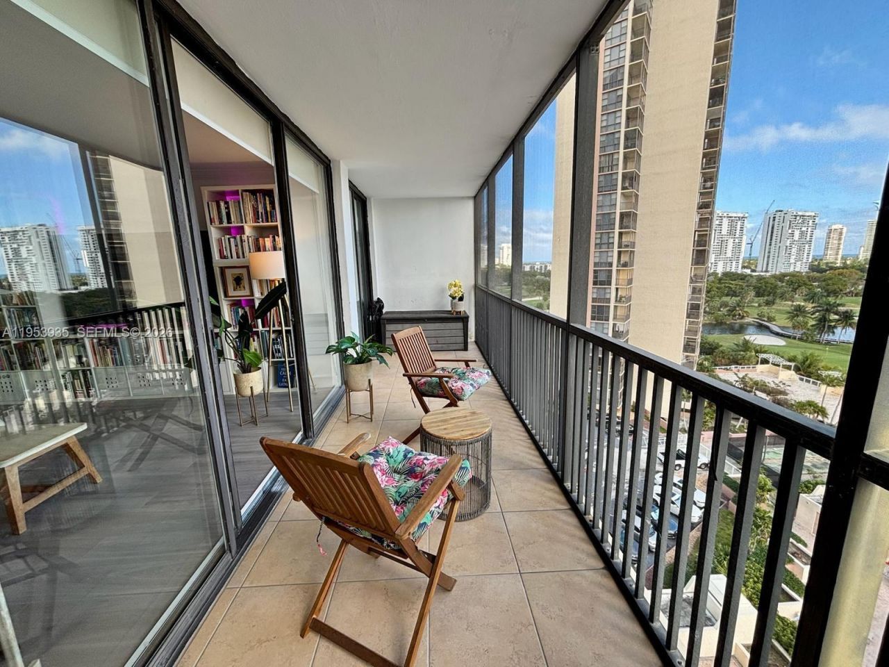 20301 W Country Club Dr, Unit 1126, Aventura, FL 33180 Photo