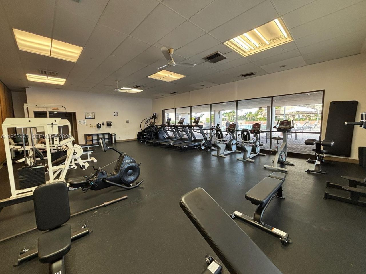 20301 W Country Club Dr, Unit 1126, Aventura, FL 33180 Photo