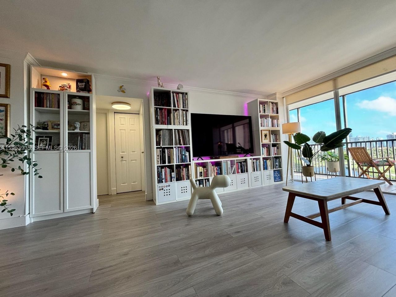 20301 W Country Club Dr, Unit 1126, Aventura, FL 33180 Photo