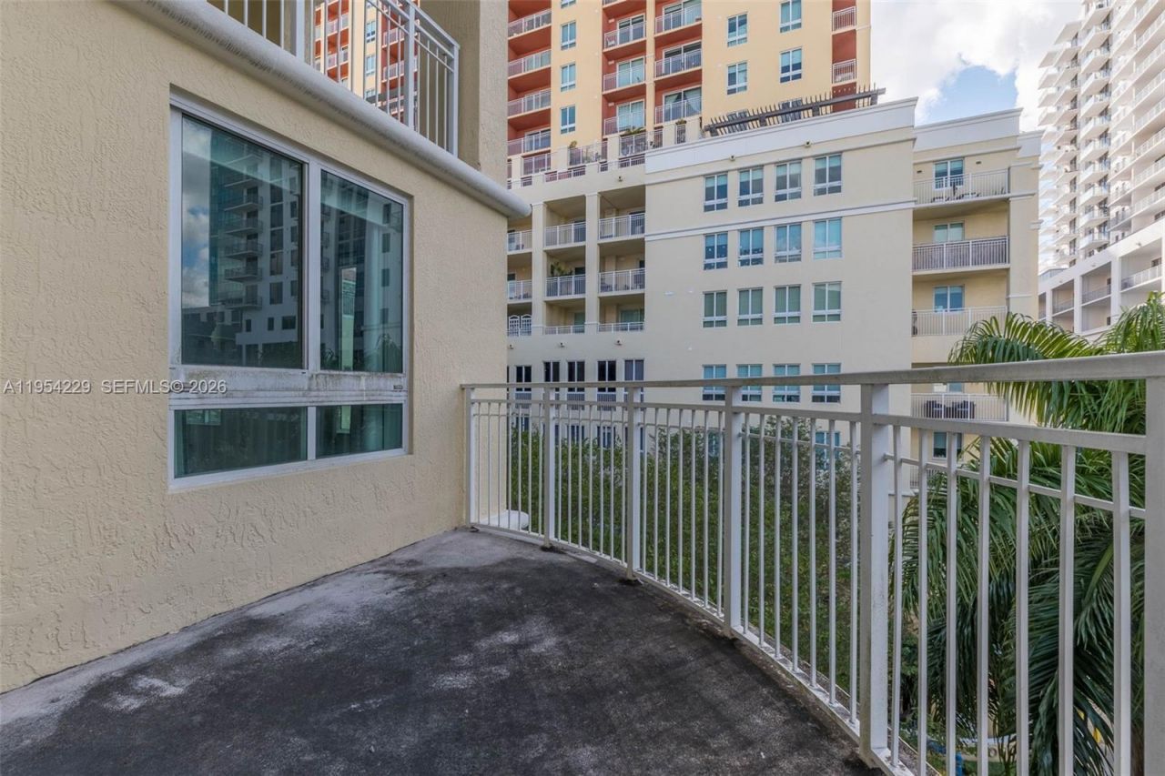7355 SW 89th St, Unit 502N, Miami, FL 33156 Photo