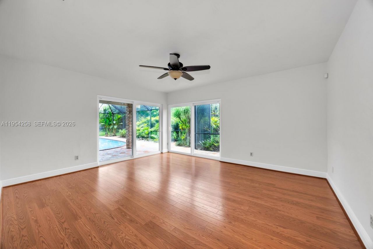 9841 SW 122nd St, Miami, FL 33176 Photo