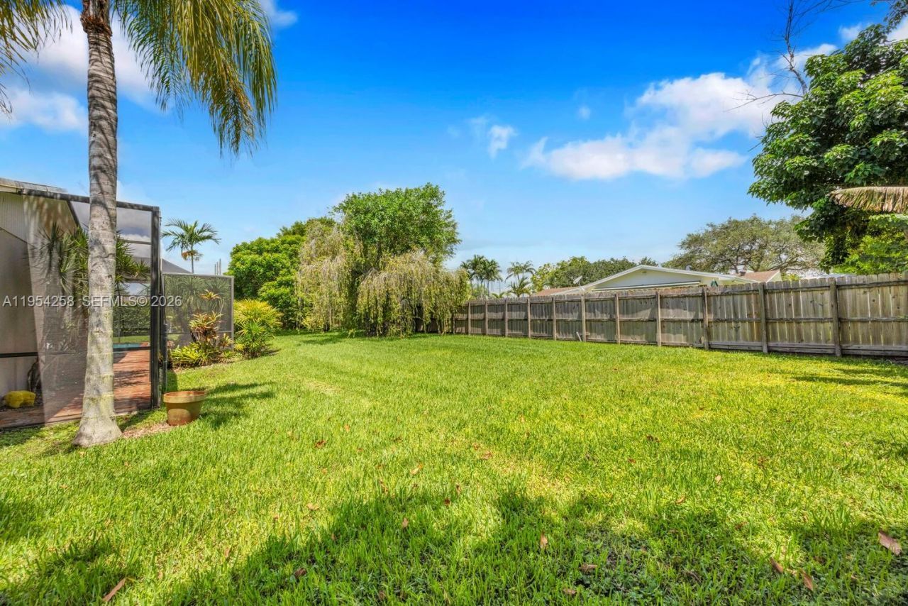 9841 SW 122nd St, Miami, FL 33176 Photo