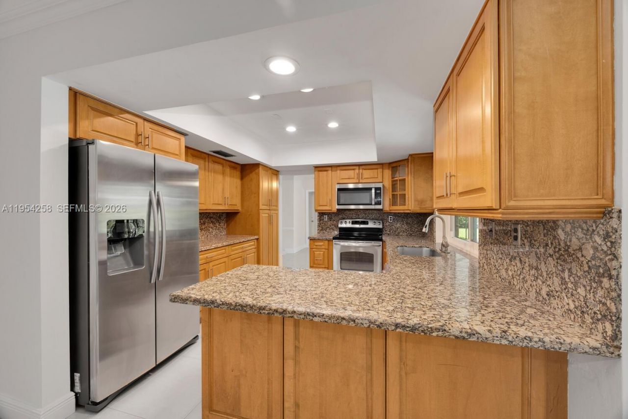 9841 SW 122nd St, Miami, FL 33176 Photo