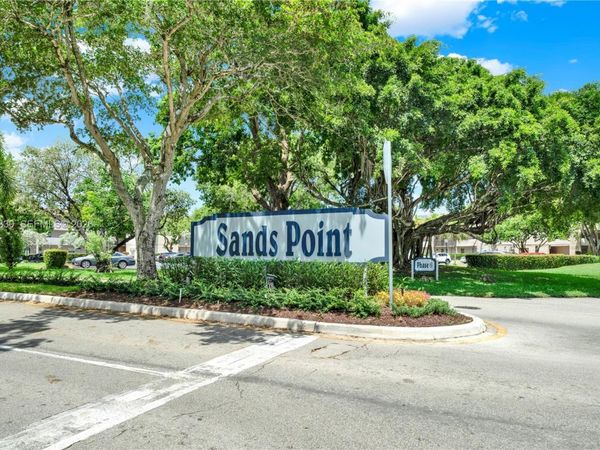 8320 Sands Point Blvd, Unit M107, Tamarac, FL 33321