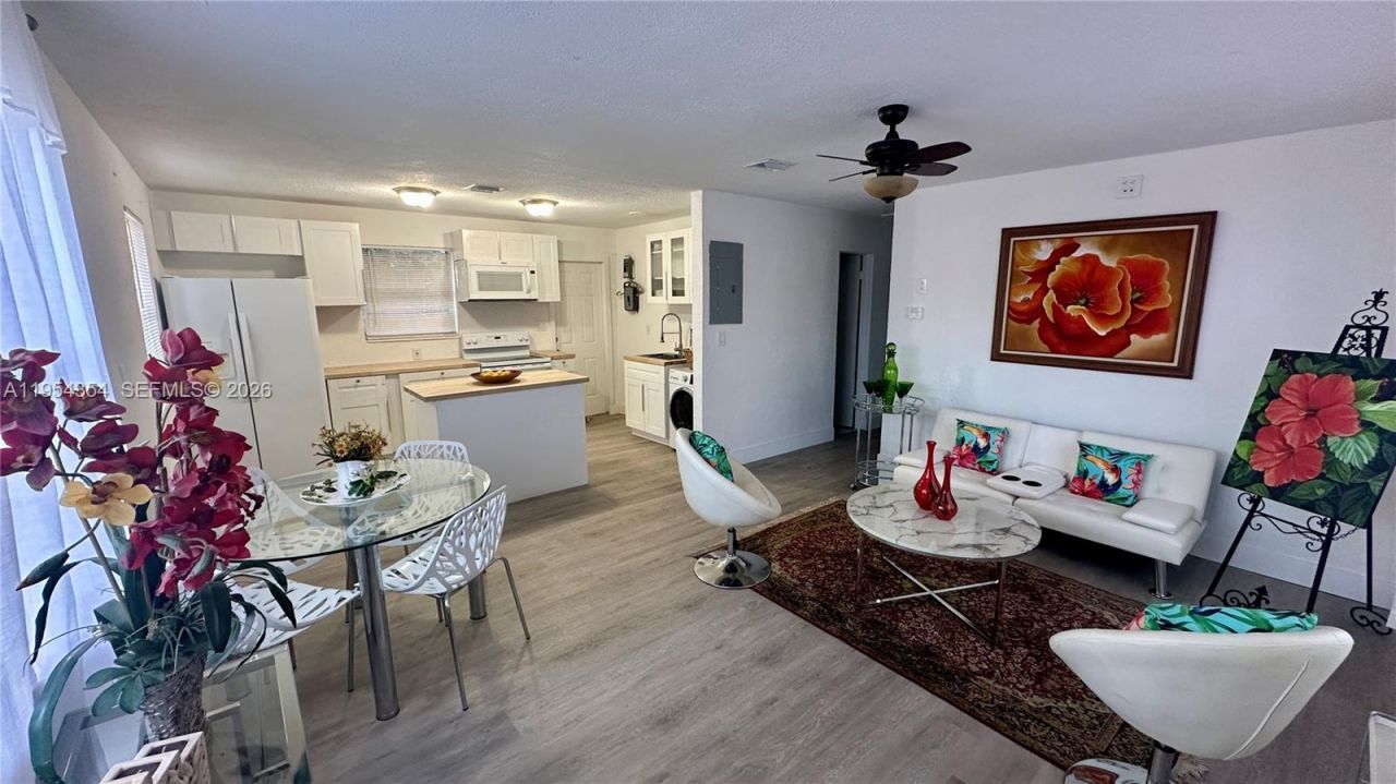 2433 NW 20th St, Fort Lauderdale, FL 33311 Photo