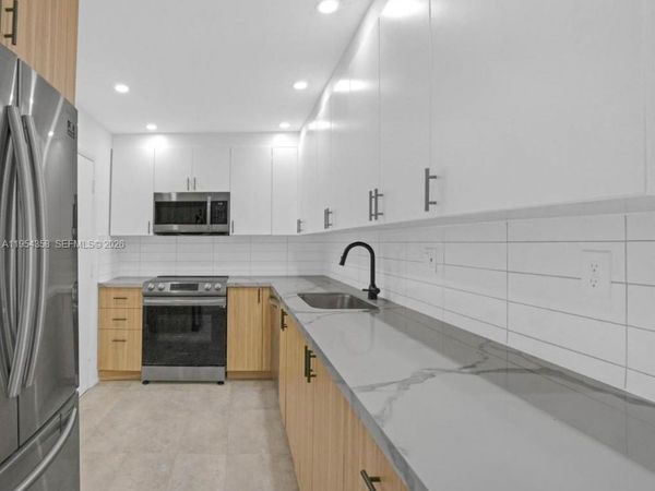 8315 SW 72nd Ave , Unit 201B, Miami, FL 33143