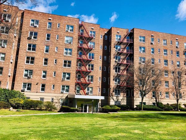 1300 Midland Avenue, Unit A-36, Yonkers, NY 10704