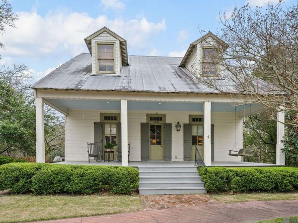 11816 Ferdinand St, St Francisville, LA 70775