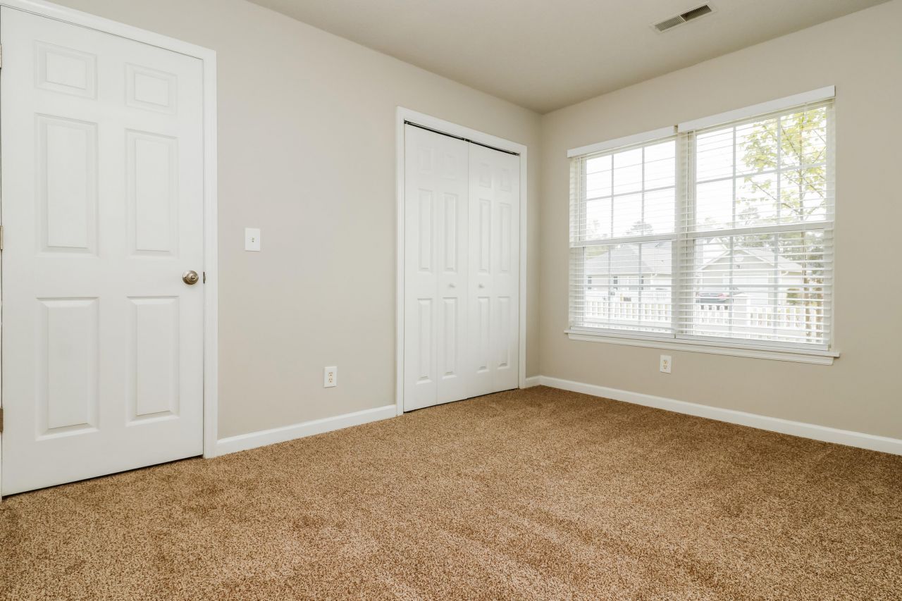 108 Jupiter Lane Photo 9