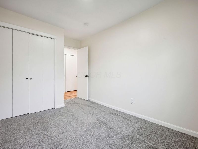 2888 Howey Road , Columbus, OH 43224 Photo 21