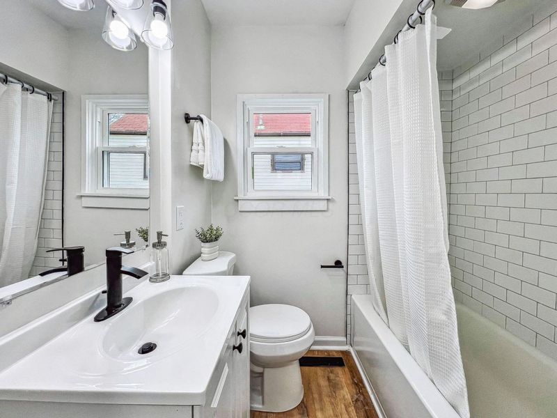 2888 Howey Road , Columbus, OH 43224 Photo 23