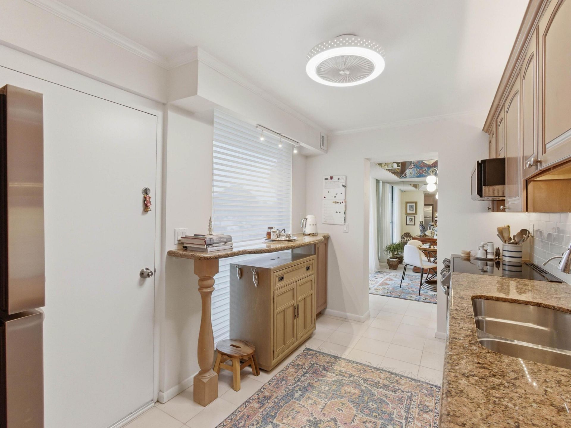 2520 Presidential Way, Unit 203, West Palm Beach, FL 33401 Photo