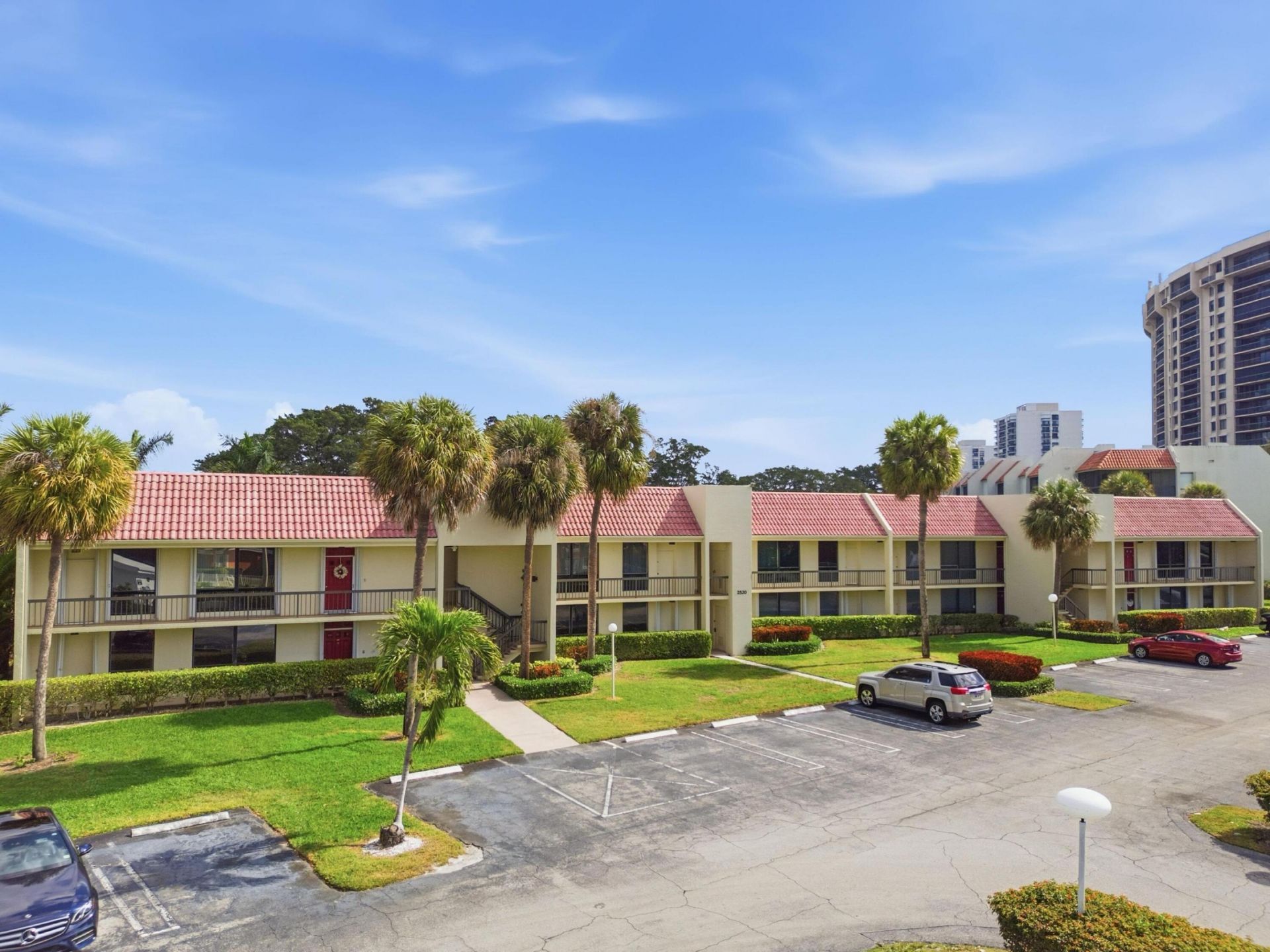 2520 Presidential Way, Unit 203, West Palm Beach, FL 33401 Photo