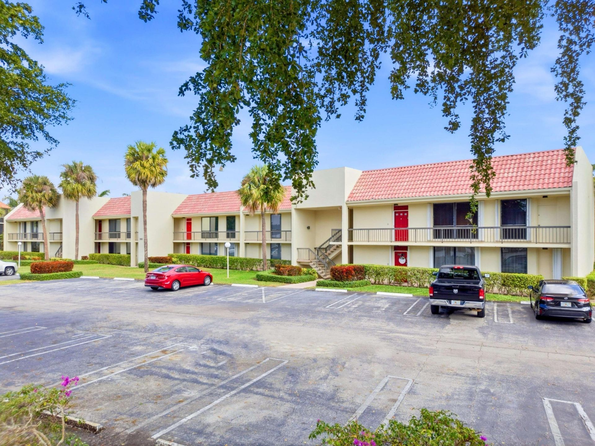 2520 Presidential Way, Unit 203, West Palm Beach, FL 33401 Photo