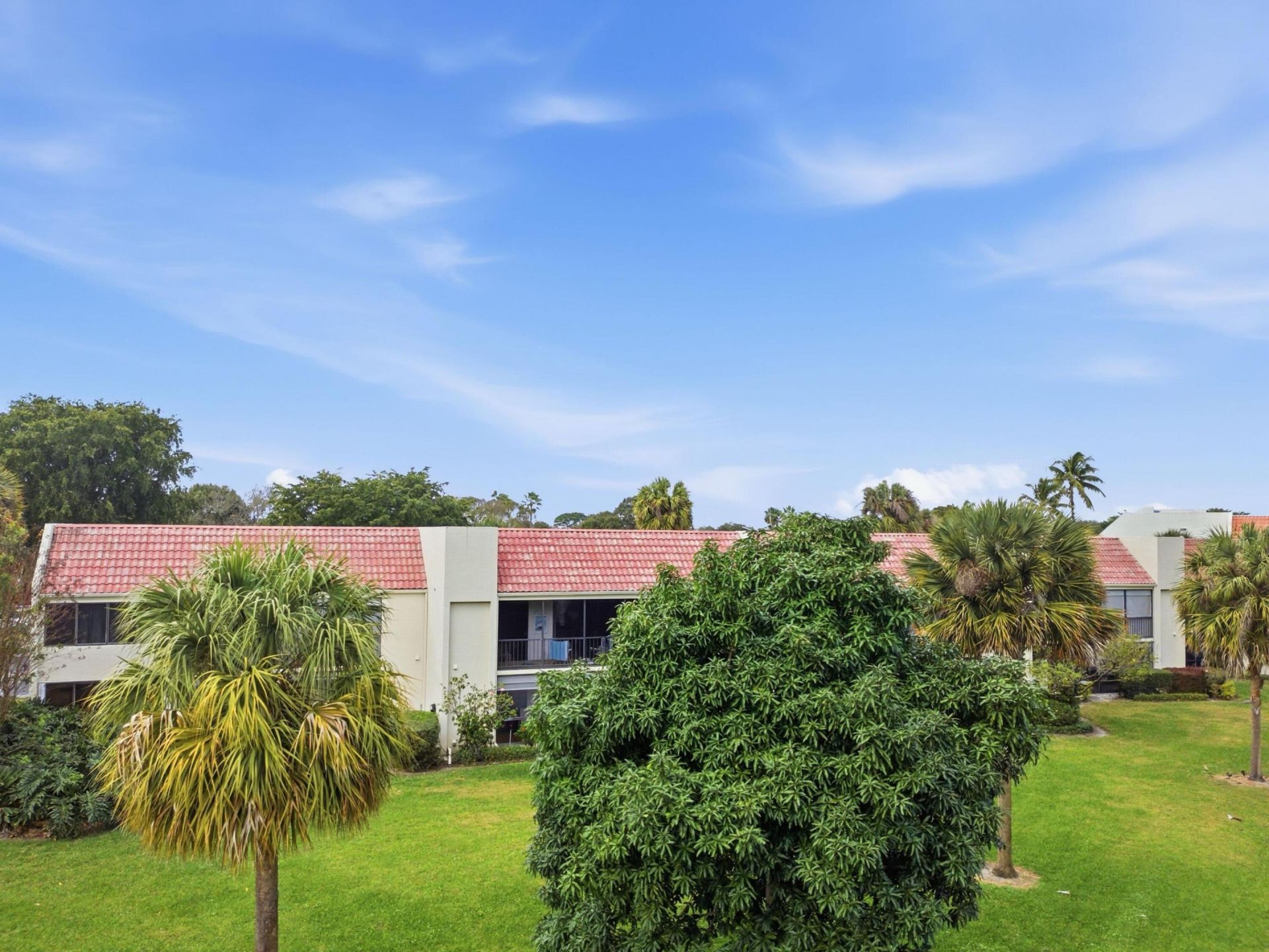 2520 Presidential Way, Unit 203, West Palm Beach, FL 33401 Photo