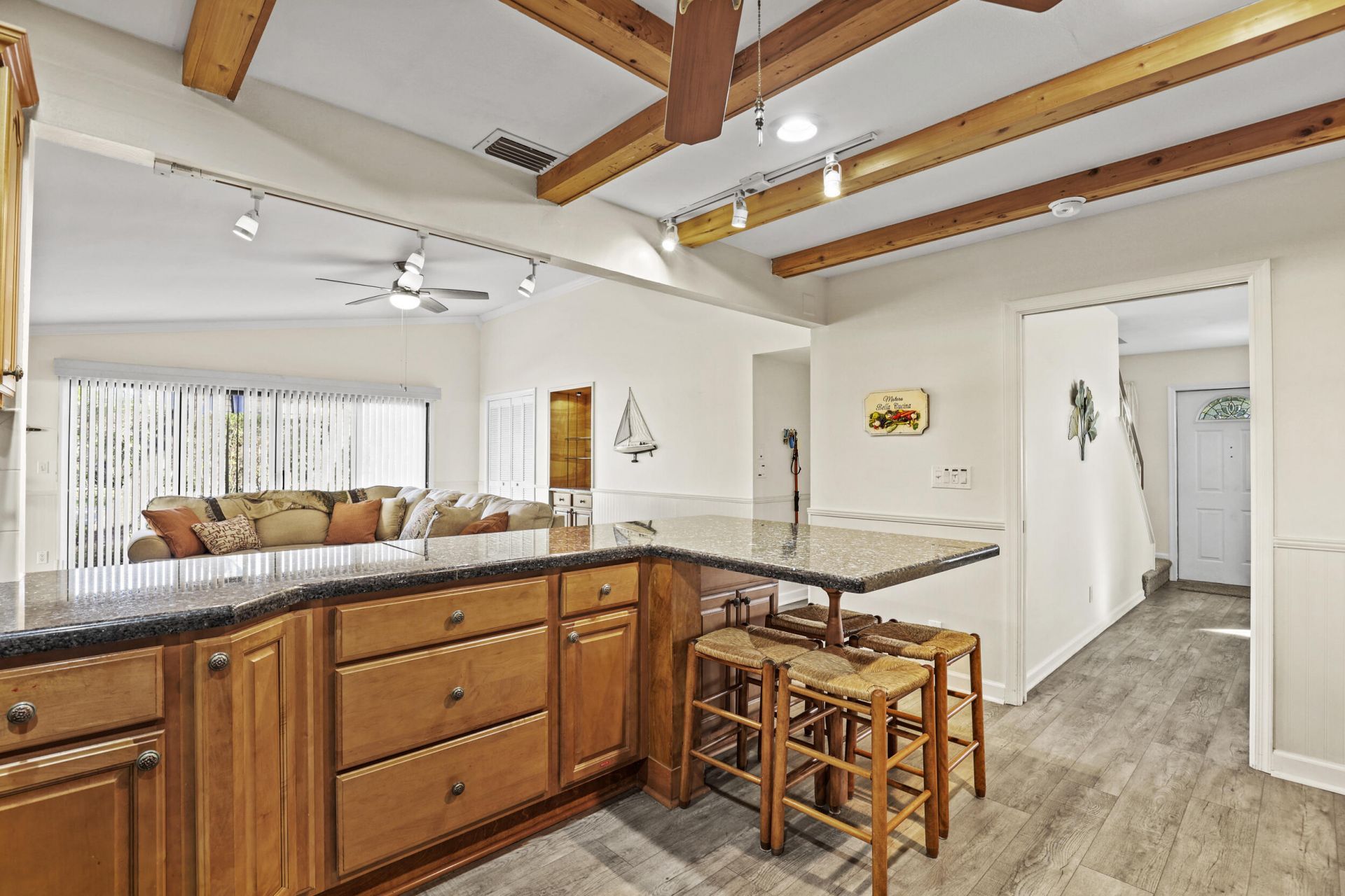 1089 Raintree Drive, Palm Beach Gardens, FL 33410 Photo