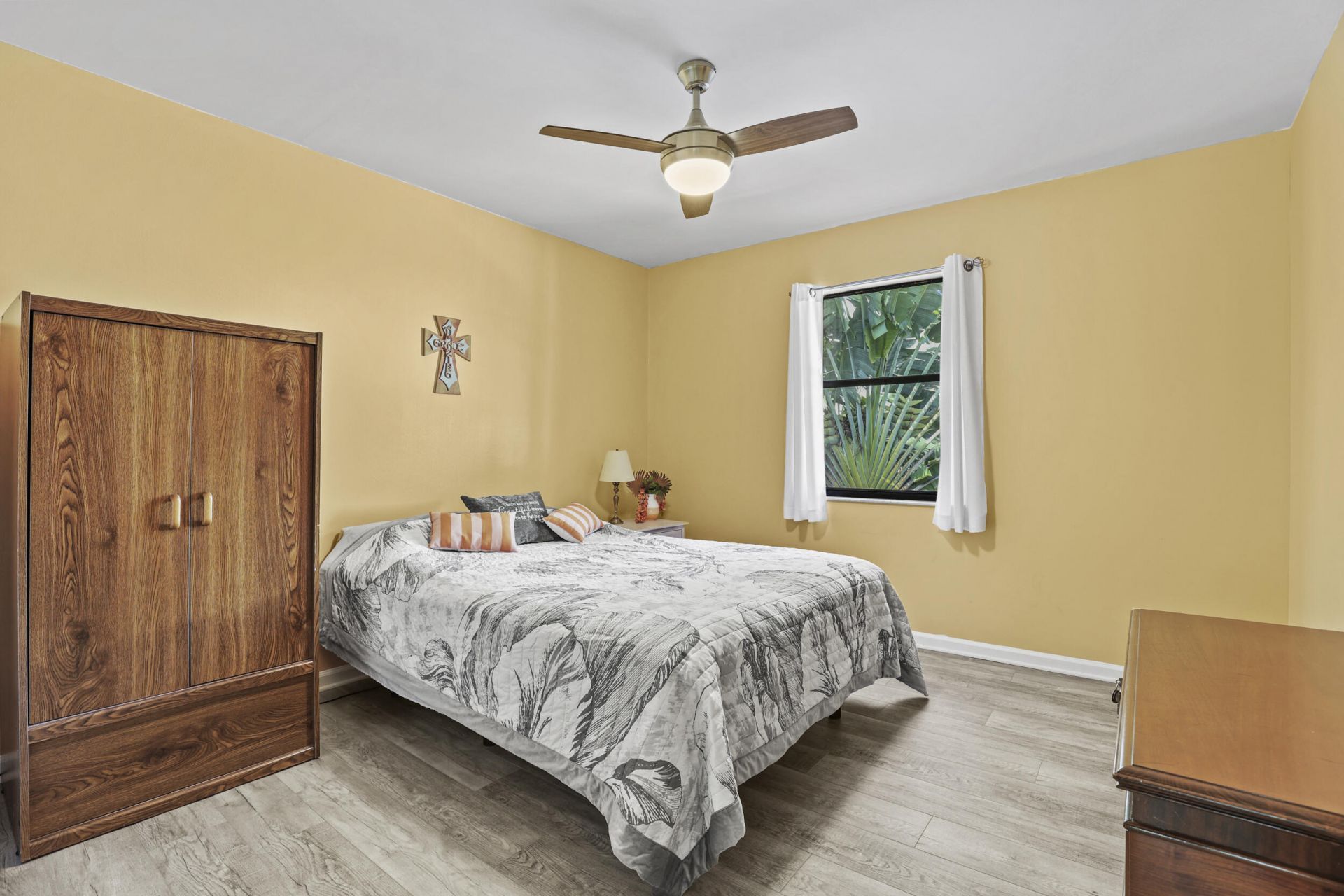 1089 Raintree Drive, Palm Beach Gardens, FL 33410 Photo