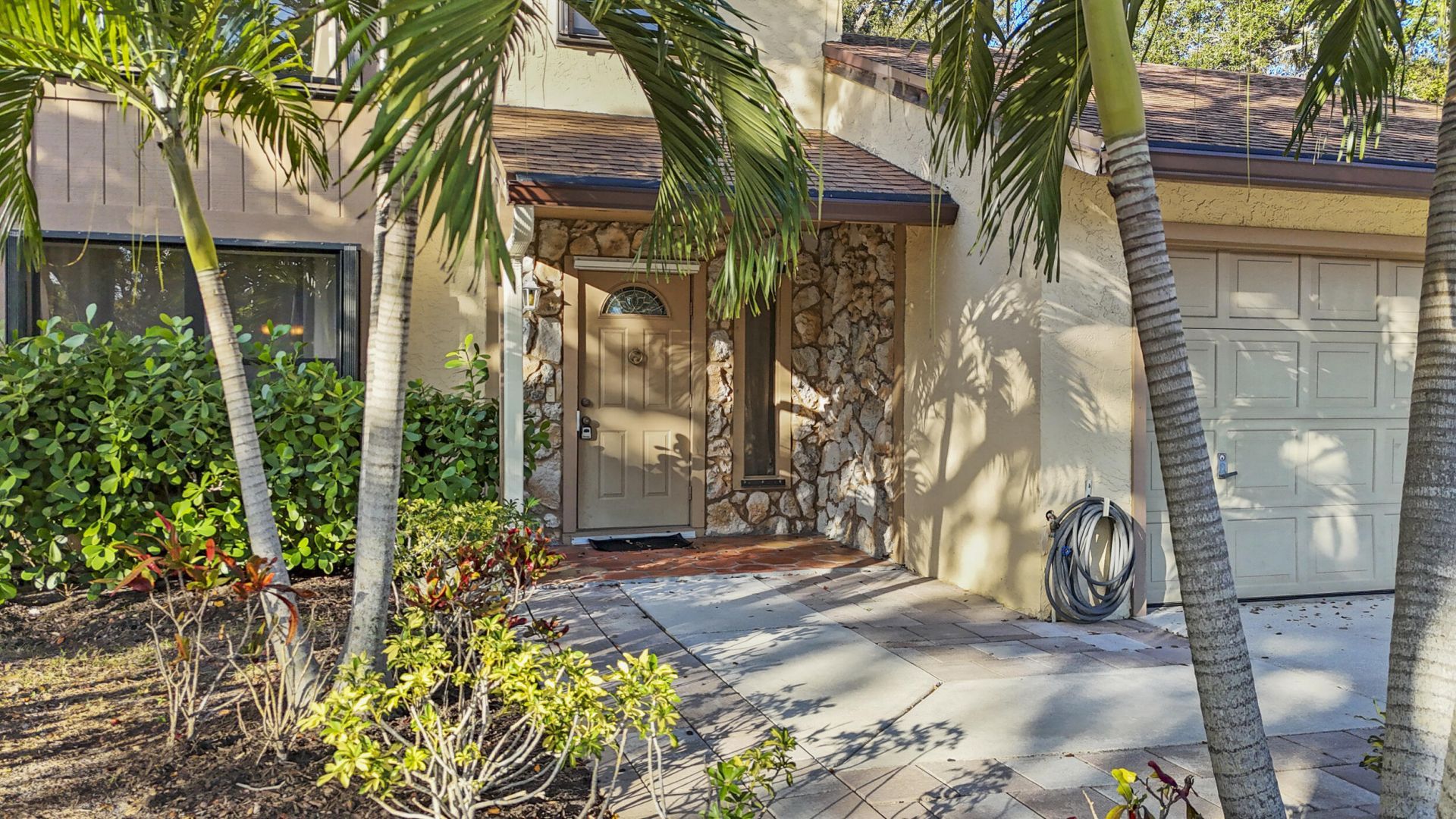 1089 Raintree Drive, Palm Beach Gardens, FL 33410 Photo