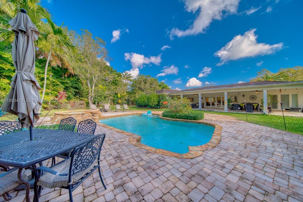 9750 SW 96 Ct, Miami, FL 33176 Photo