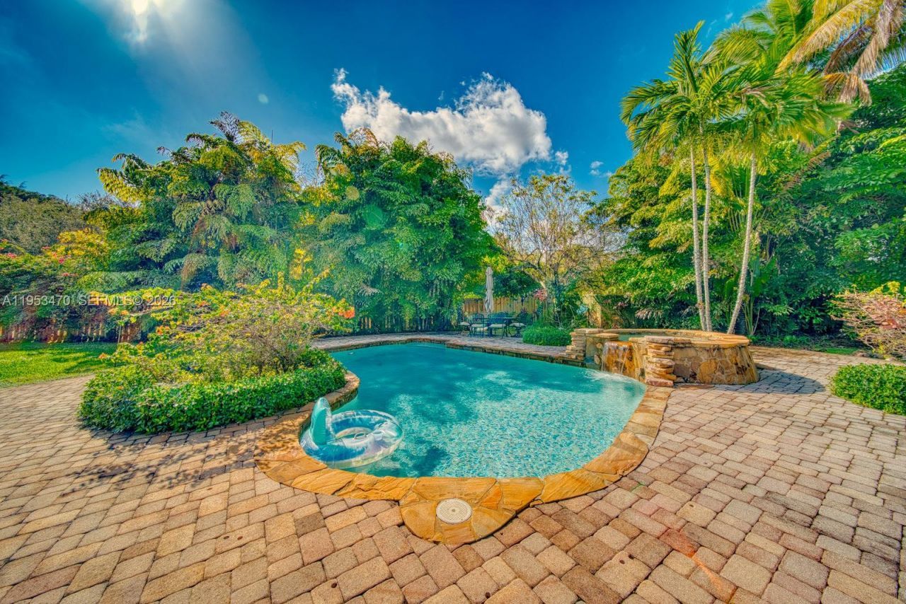 9750 SW 96 Ct, Miami, FL 33176 Photo