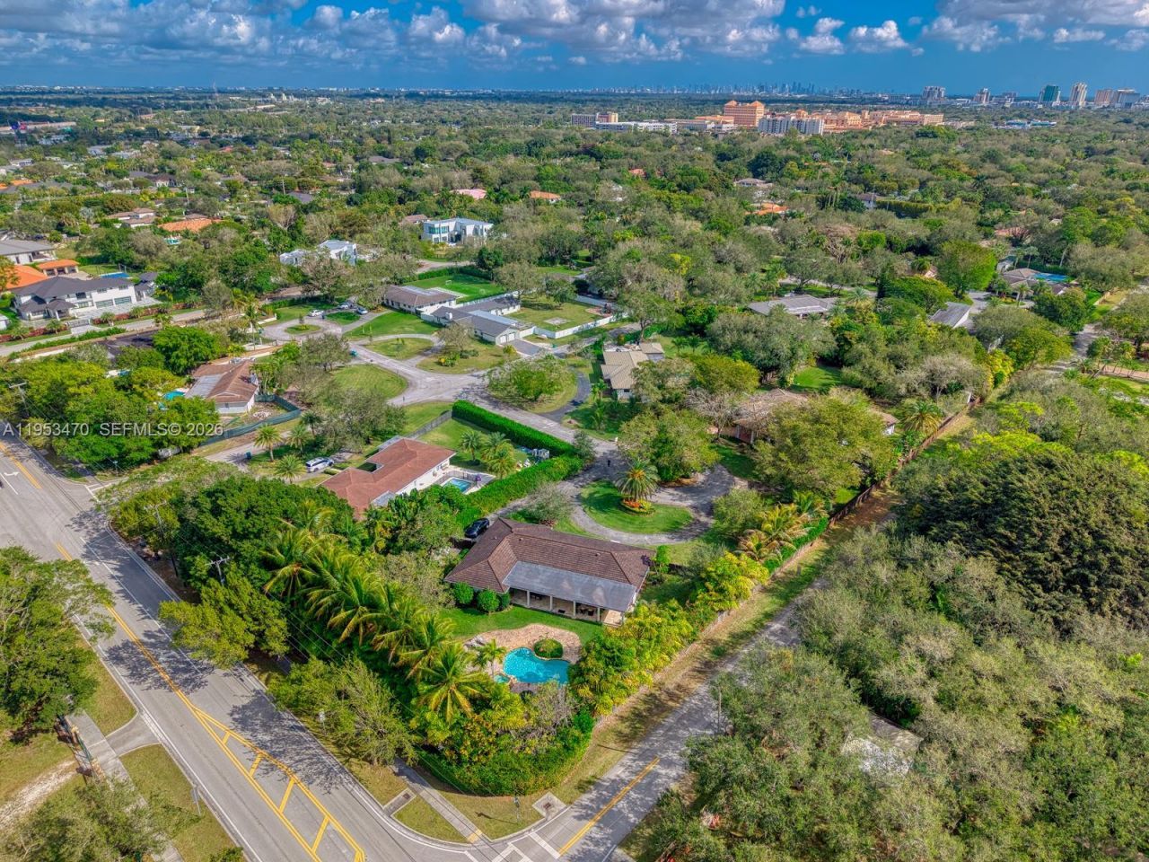 9750 SW 96 Ct, Miami, FL 33176 Photo