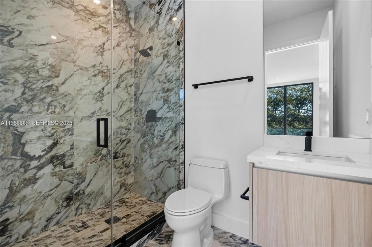 1245 SW 13th Ave, Unit 1245, Miami, FL 33135 Photo